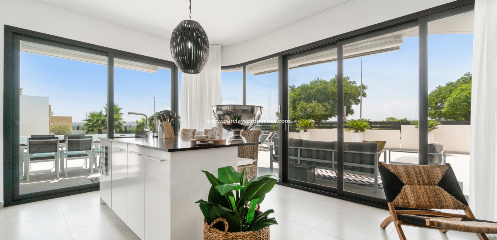 Wederverkoop - Vrijstaande Villa - Urb. La Marina