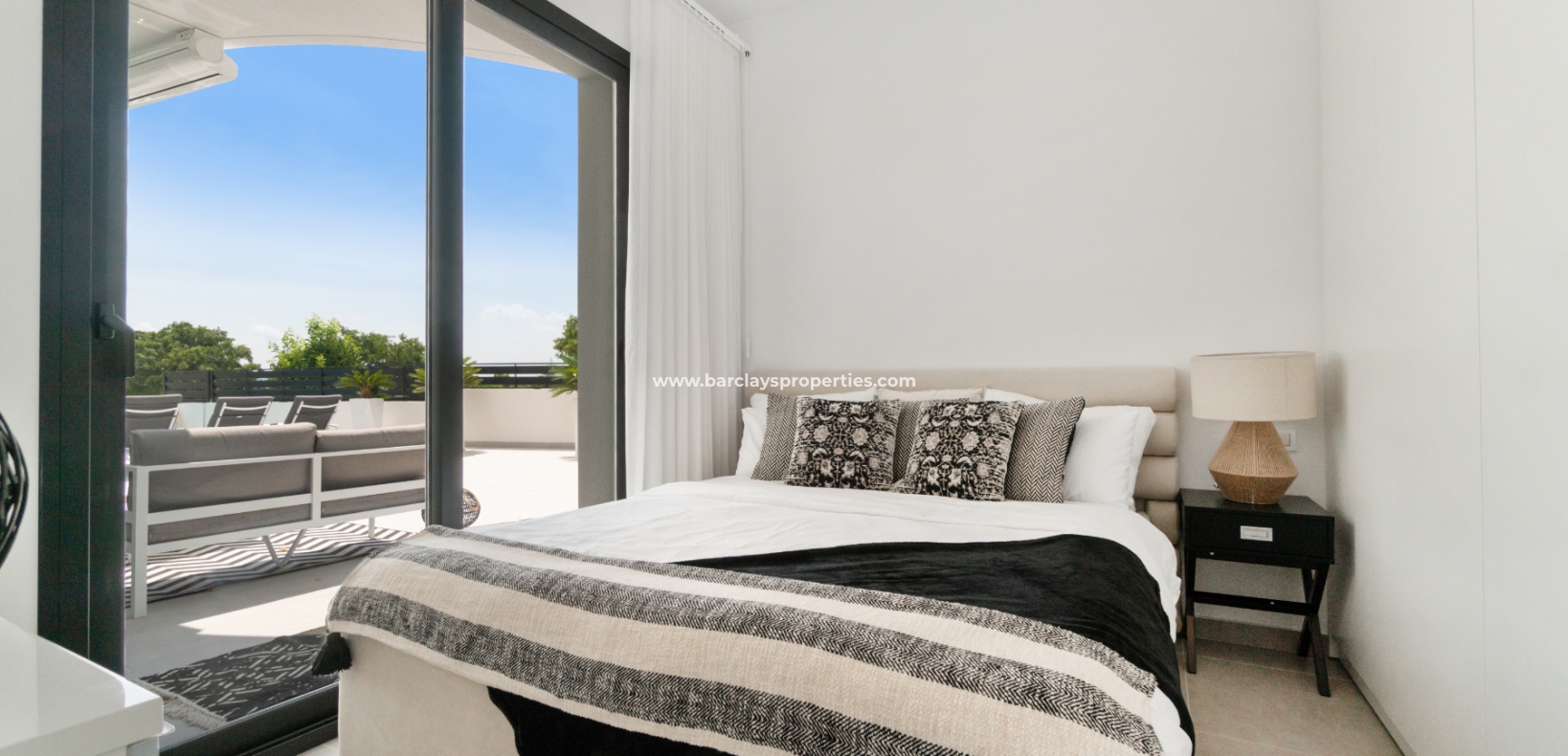 Wederverkoop - Vrijstaande Villa - Urb. La Marina