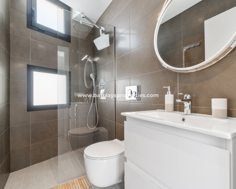 Wederverkoop - Vrijstaande Villa - Urb. La Marina