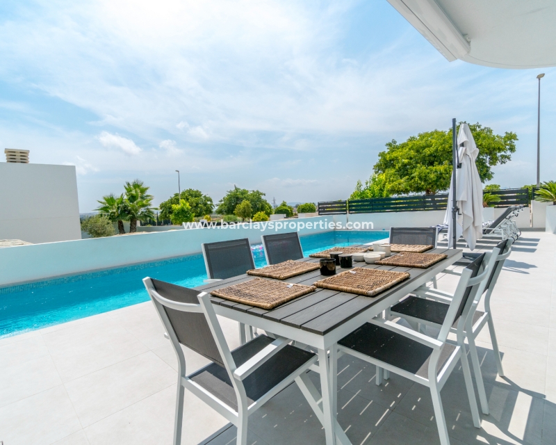 Wederverkoop - Vrijstaande Villa - Urb. La Marina