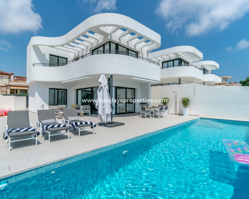 Wederverkoop - Vrijstaande Villa - Urb. La Marina