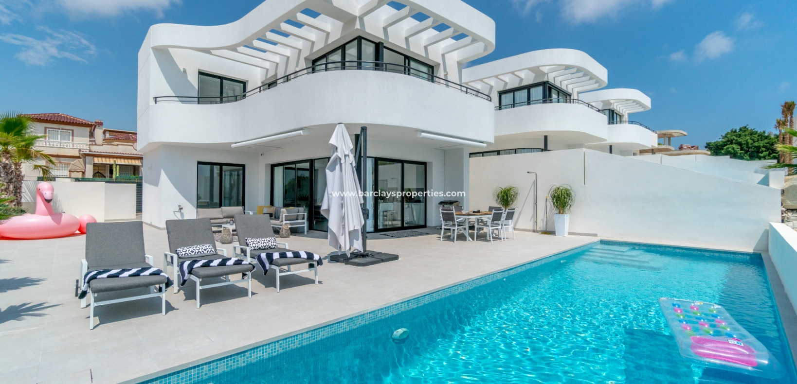 Wederverkoop - Vrijstaande Villa - Urb. La Marina