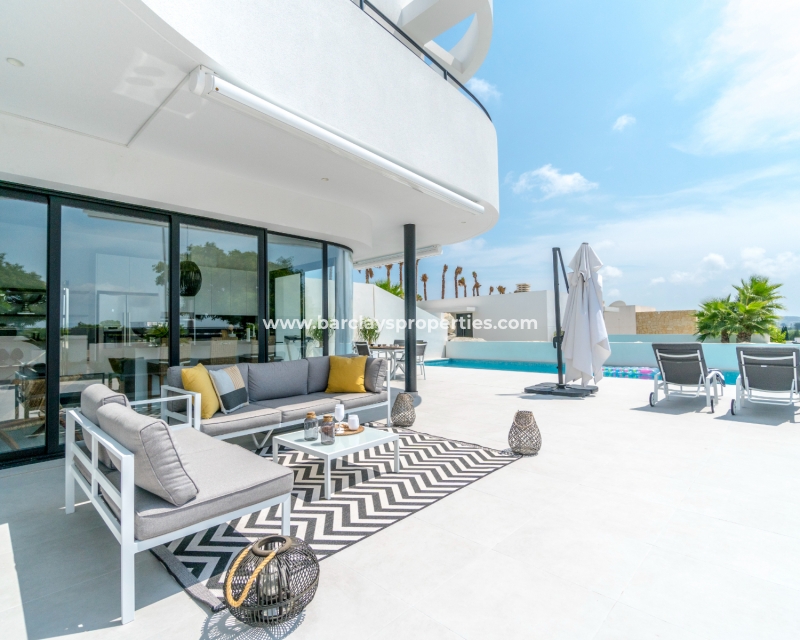 Wederverkoop - Vrijstaande Villa - Urb. La Marina