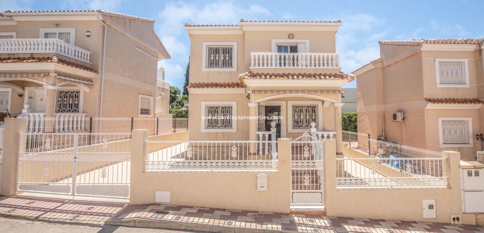 Wederverkoop - Vrijstaande Villa - Urb. La Marina