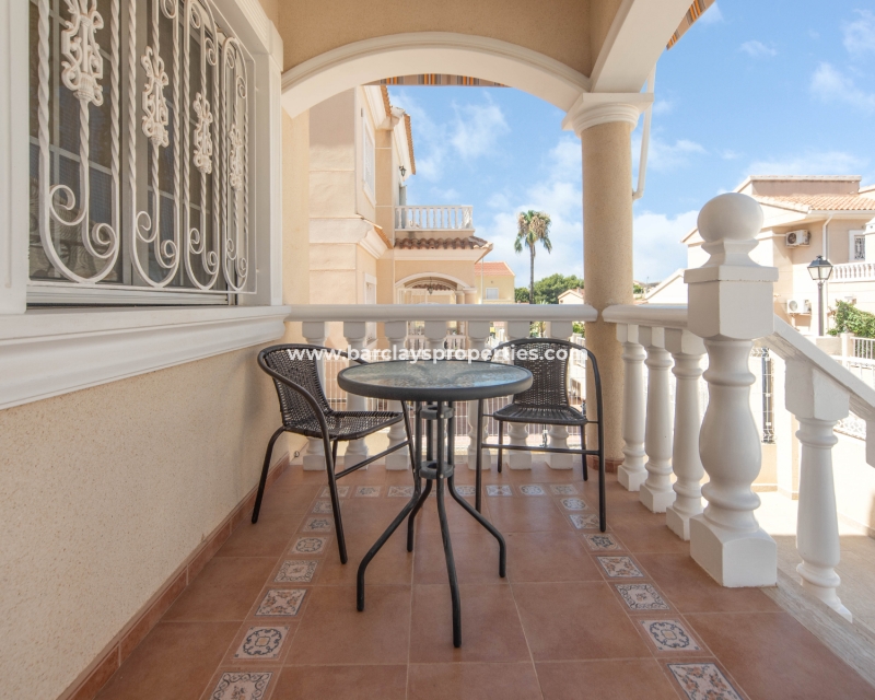 Wederverkoop - Vrijstaande Villa - Urb. La Marina