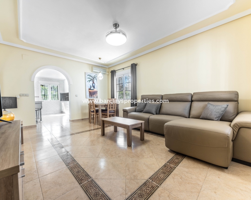 Wederverkoop - Vrijstaande Villa - Urb. La Marina