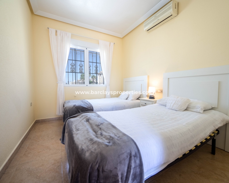 Wederverkoop - Vrijstaande Villa - Urb. La Marina