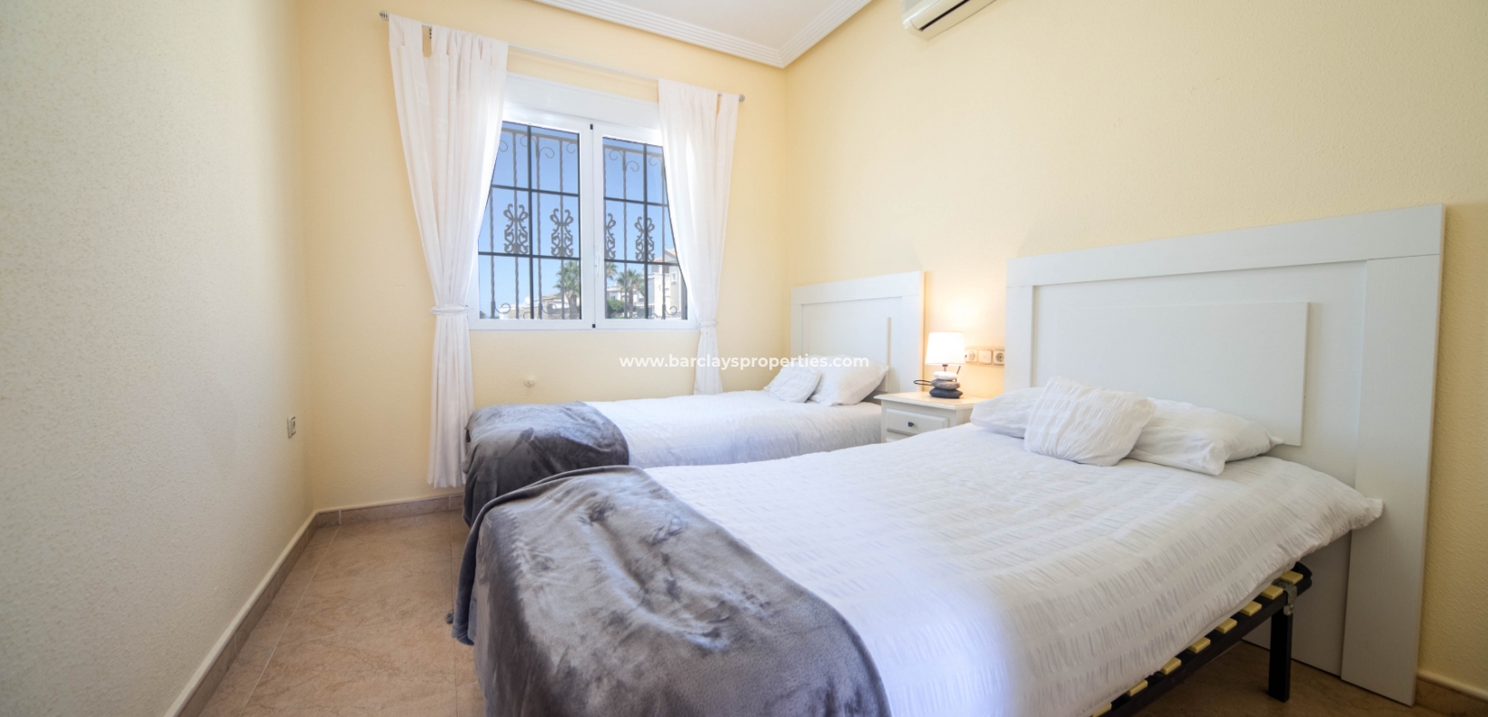 Wederverkoop - Vrijstaande Villa - Urb. La Marina