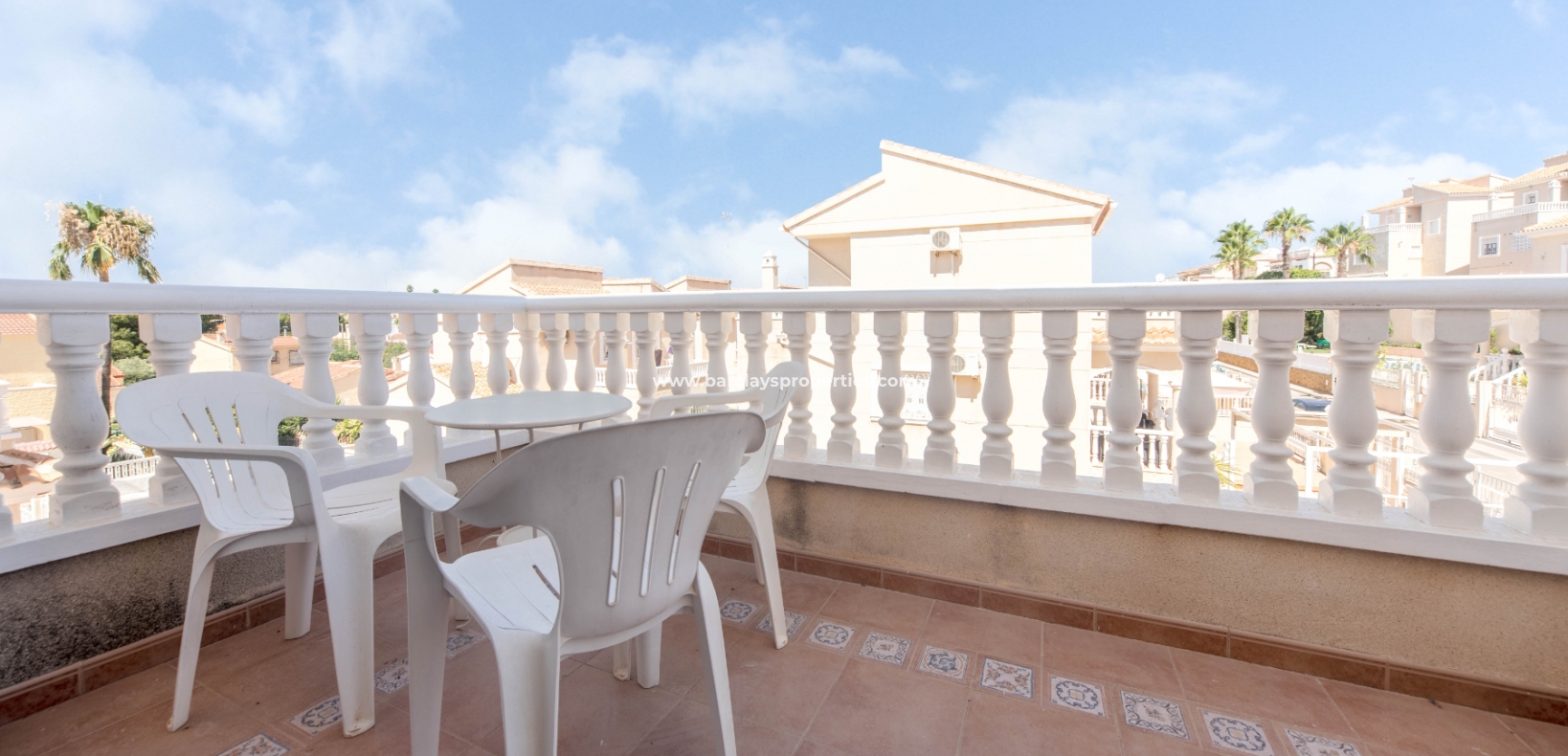 Wederverkoop - Vrijstaande Villa - Urb. La Marina