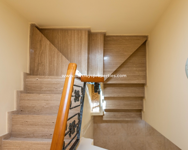 Wederverkoop - Vrijstaande Villa - Urb. La Marina