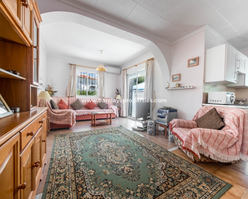 Wederverkoop - Vrijstaande Villa - Urb. La Marina