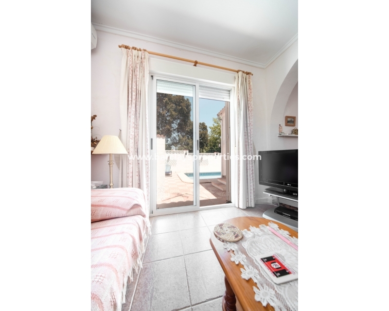 Wederverkoop - Vrijstaande Villa - Urb. La Marina