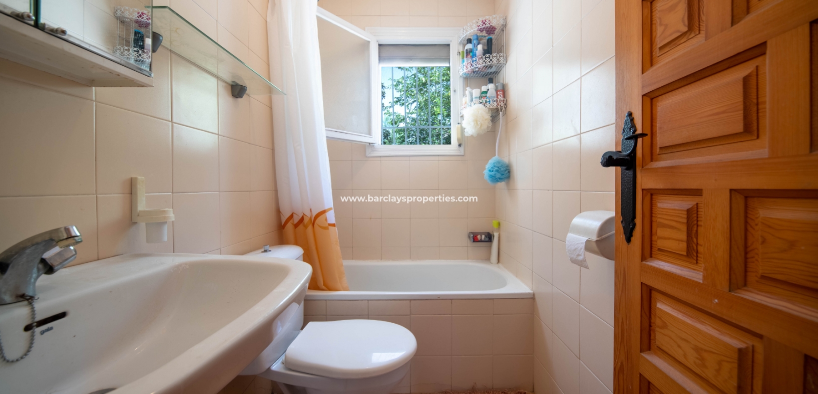 Wederverkoop - Vrijstaande Villa - Urb. La Marina