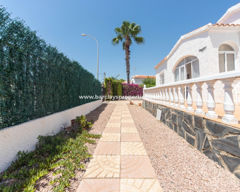 Wederverkoop - Vrijstaande Villa - Urb. La Marina