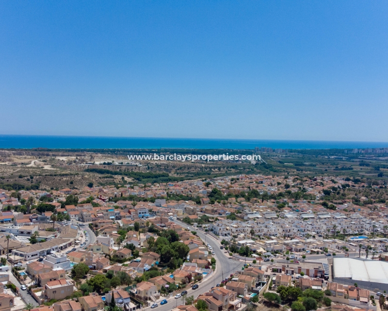 Wederverkoop - Vrijstaande Villa - Urb. La Marina