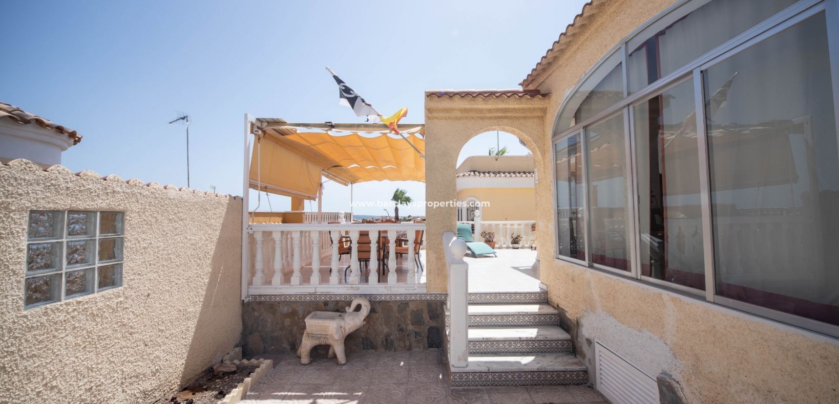 Wederverkoop - Vrijstaande Villa - Urb. La Marina