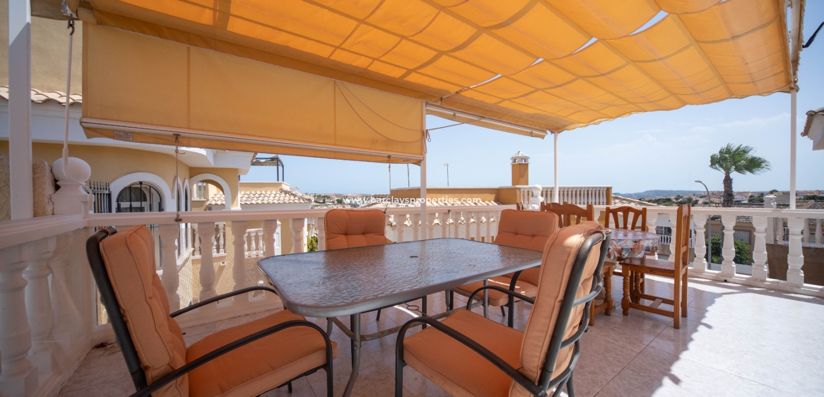 Wederverkoop - Vrijstaande Villa - Urb. La Marina