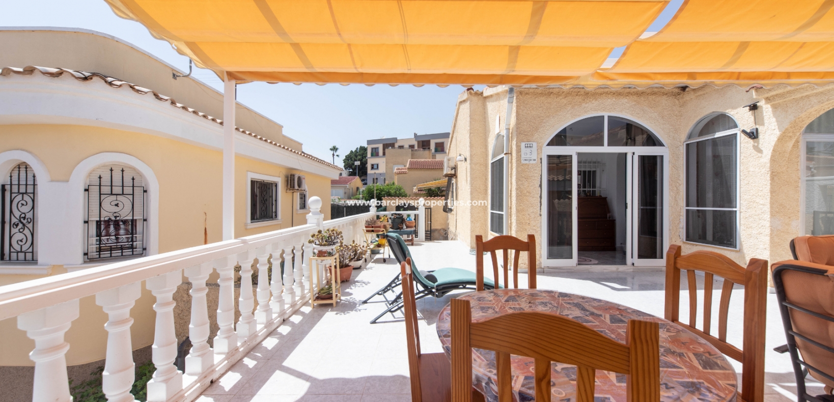 Wederverkoop - Vrijstaande Villa - Urb. La Marina