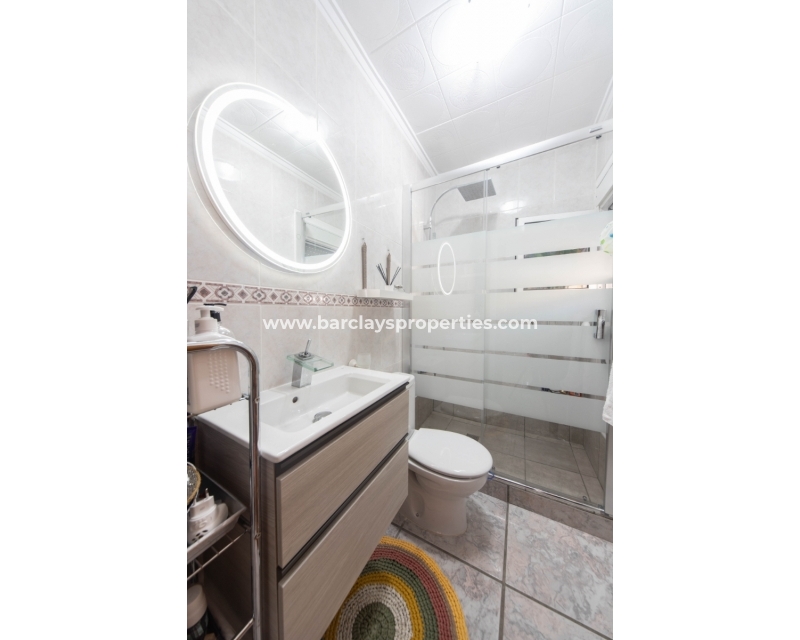 Wederverkoop - Vrijstaande Villa - Urb. La Marina