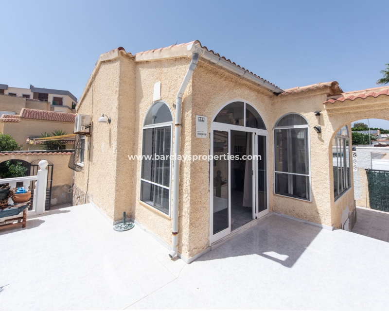 Wederverkoop - Vrijstaande Villa - Urb. La Marina