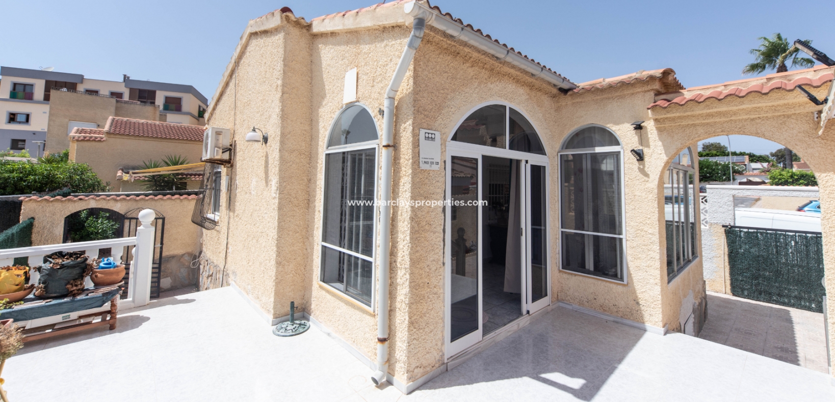 Wederverkoop - Vrijstaande Villa - Urb. La Marina