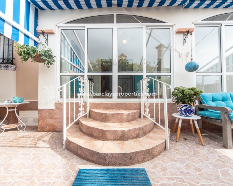 Wederverkoop - Vrijstaande Villa - Urb. La Marina