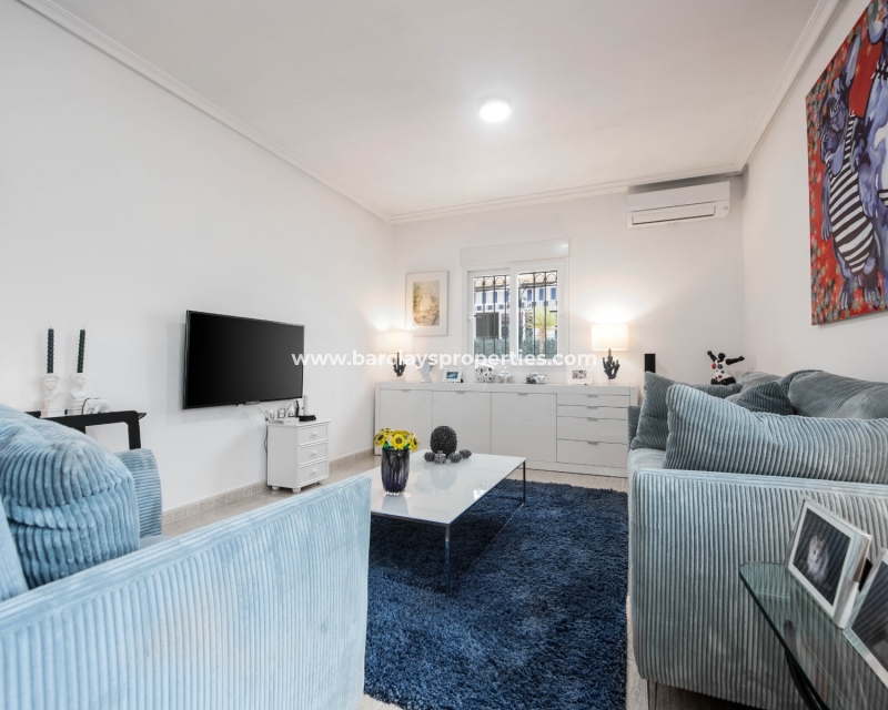 Wederverkoop - Vrijstaande Villa - Urb. La Marina