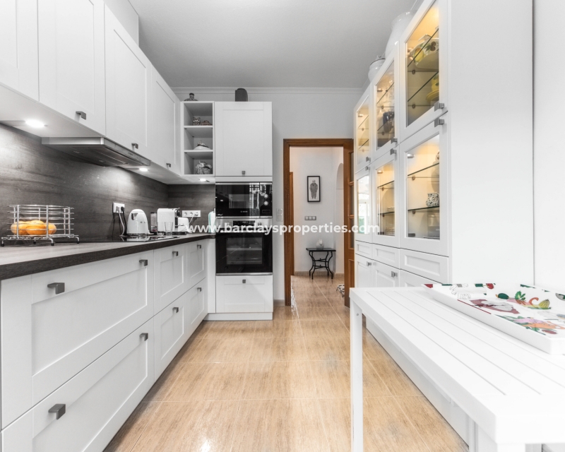 Wederverkoop - Vrijstaande Villa - Urb. La Marina