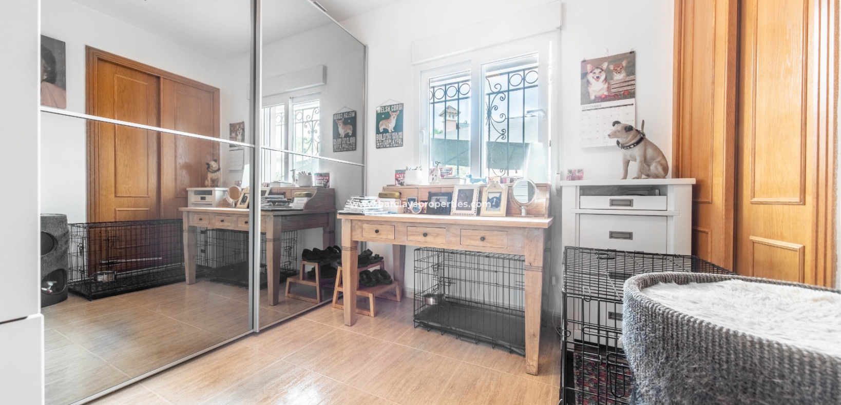 Wederverkoop - Vrijstaande Villa - Urb. La Marina