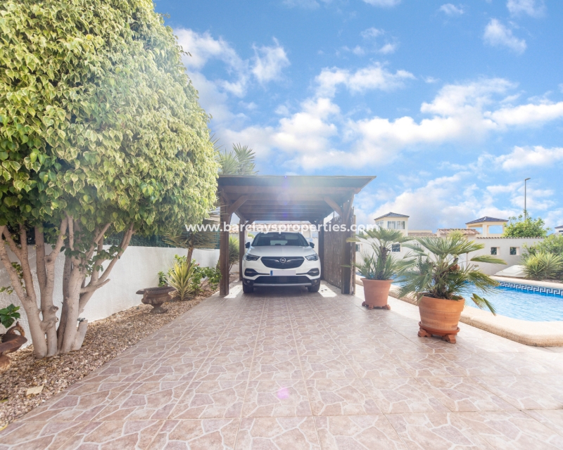 Wederverkoop - Vrijstaande Villa - Urb. La Marina