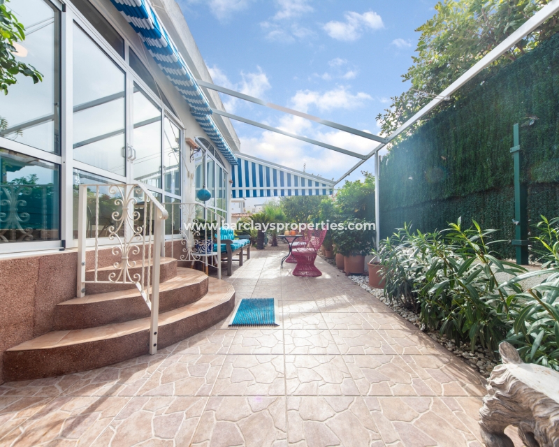 Wederverkoop - Vrijstaande Villa - Urb. La Marina