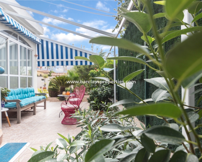 Wederverkoop - Vrijstaande Villa - Urb. La Marina