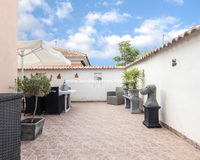 Wederverkoop - Vrijstaande Villa - Urb. La Marina