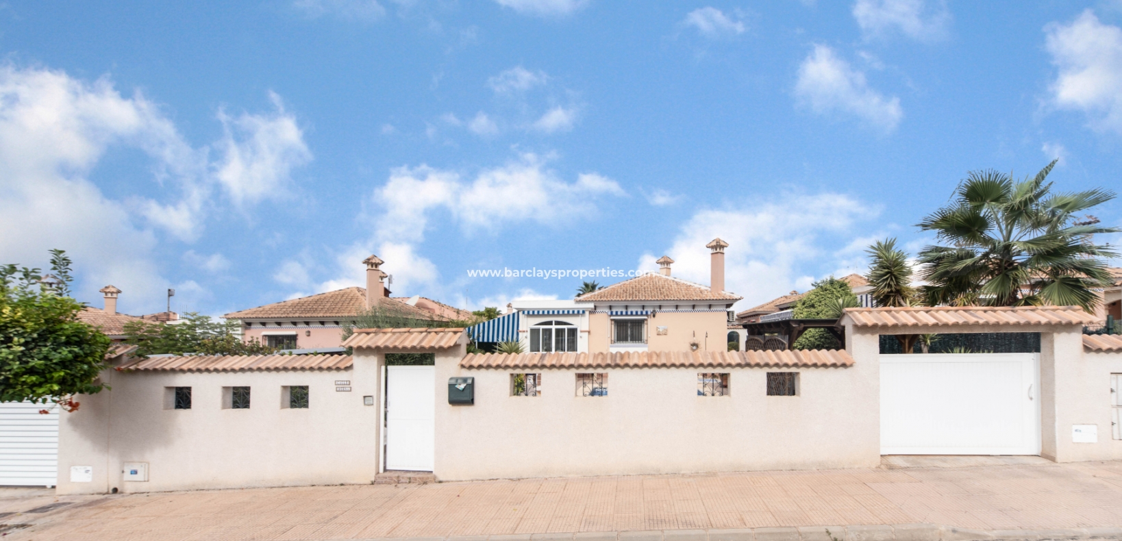 Wederverkoop - Vrijstaande Villa - Urb. La Marina