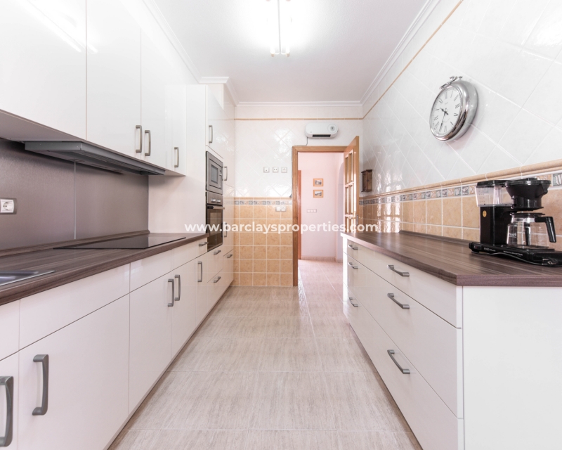 Wederverkoop - Vrijstaande Villa - Urb. La Marina