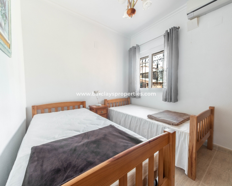 Wederverkoop - Vrijstaande Villa - Urb. La Marina