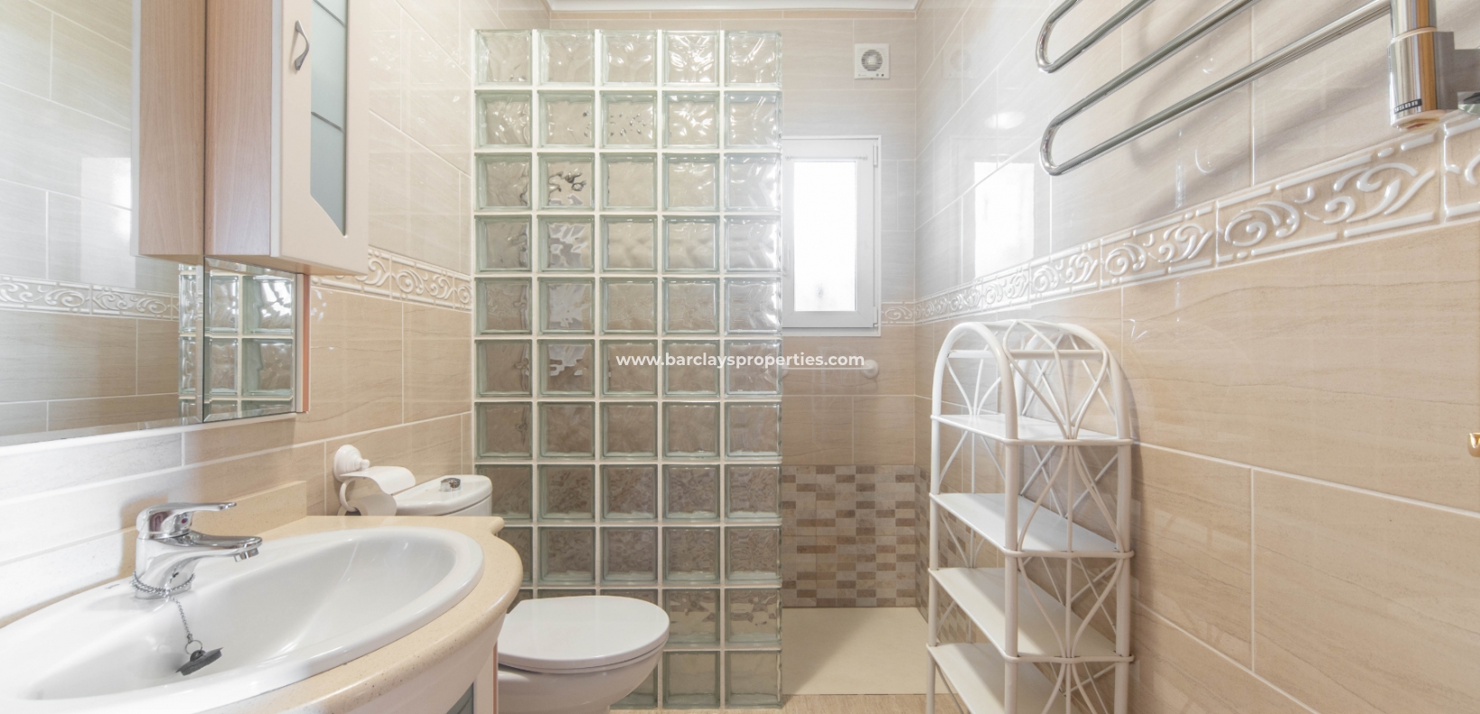 Wederverkoop - Vrijstaande Villa - Urb. La Marina