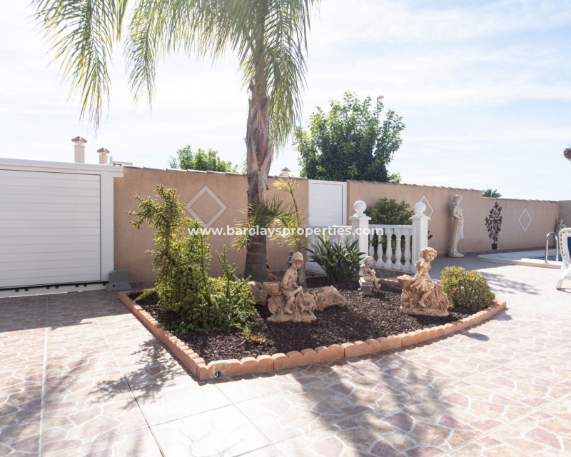 Wederverkoop - Vrijstaande Villa - Urb. La Marina