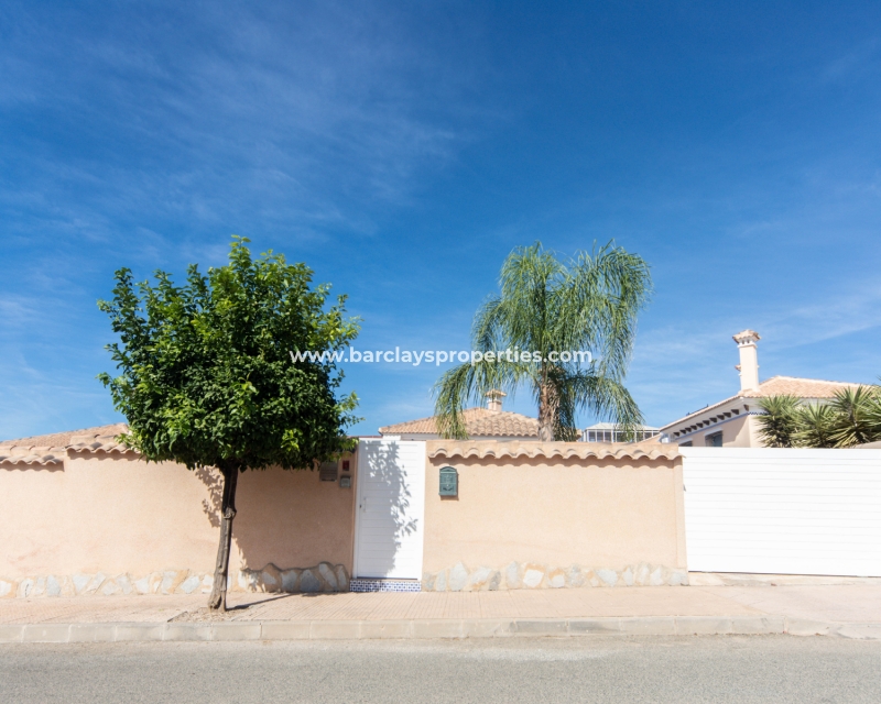 Wederverkoop - Vrijstaande Villa - Urb. La Marina