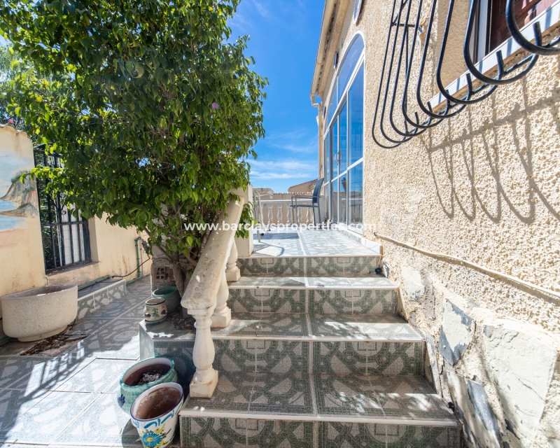 Wederverkoop - Vrijstaande Villa - Urb. La Marina