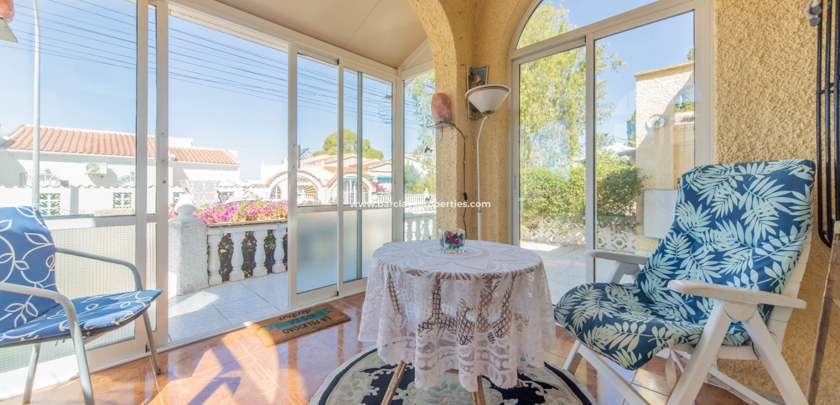 Wederverkoop - Vrijstaande Villa - Urb. La Marina