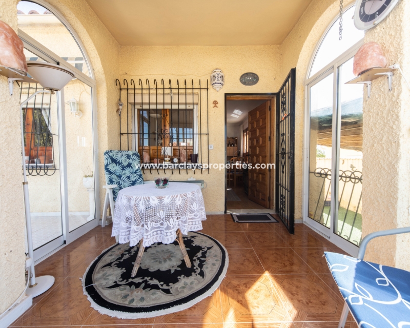 Wederverkoop - Vrijstaande Villa - Urb. La Marina