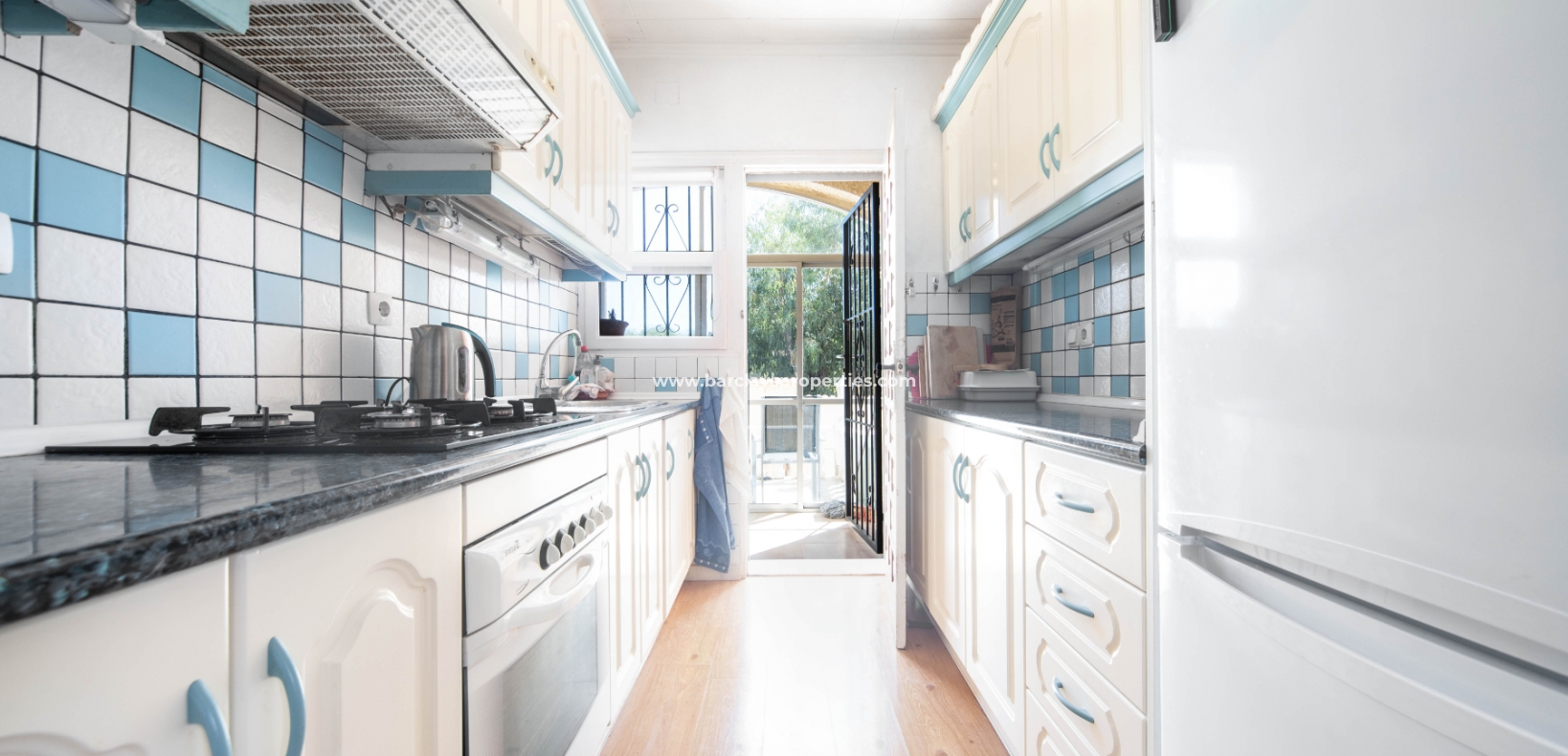 Wederverkoop - Vrijstaande Villa - Urb. La Marina