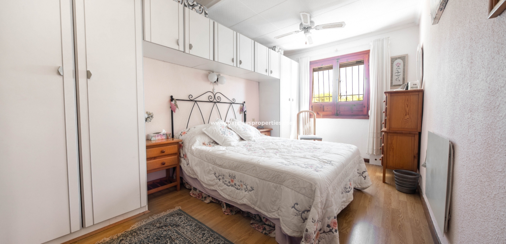 Wederverkoop - Vrijstaande Villa - Urb. La Marina