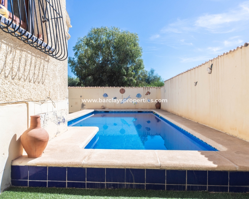 Wederverkoop - Vrijstaande Villa - Urb. La Marina