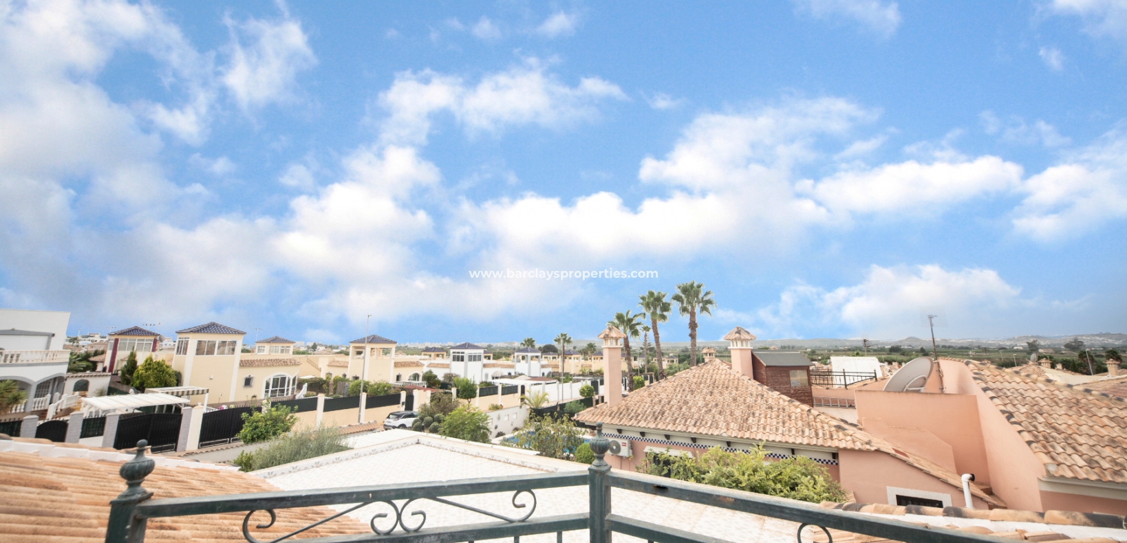 Wederverkoop - Vrijstaande Villa - Urb. La Marina