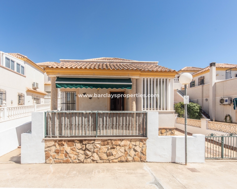 Wederverkoop - Vrijstaande Villa - Urb. La Marina