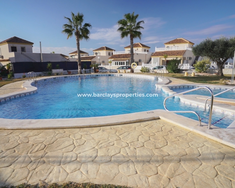 Wederverkoop - Vrijstaande Villa - Urb. La Marina