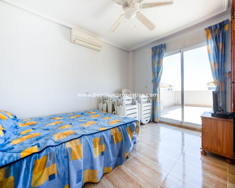 Wederverkoop - Vrijstaande Villa - Urb. La Marina