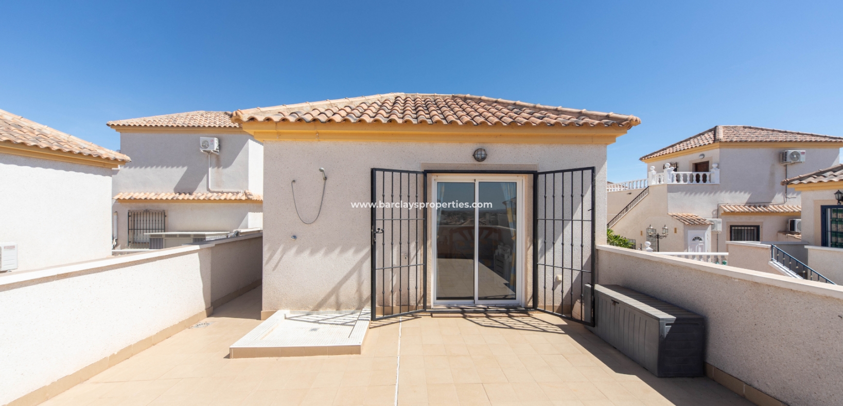 Wederverkoop - Vrijstaande Villa - Urb. La Marina